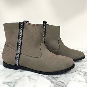 Fortress of Inca tan leather slip on ankle boots black Peruvian woven detail 9
